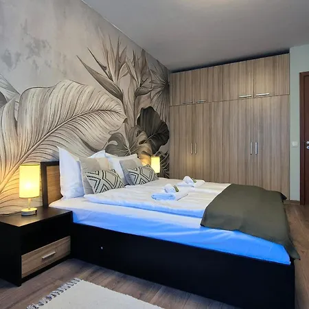 Mladost View - Metro & Ev Friendly Garage By Keybox Apartment