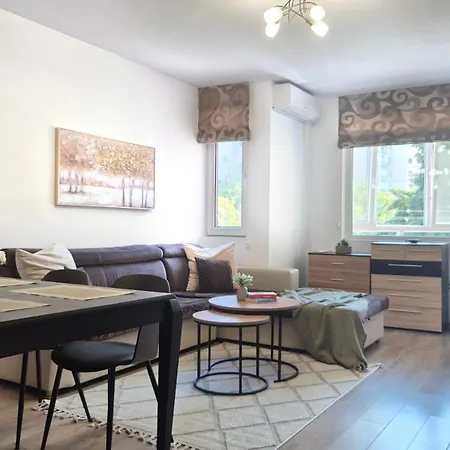 Mladost View - Metro & Ev Friendly Garage By Keybox Apartment